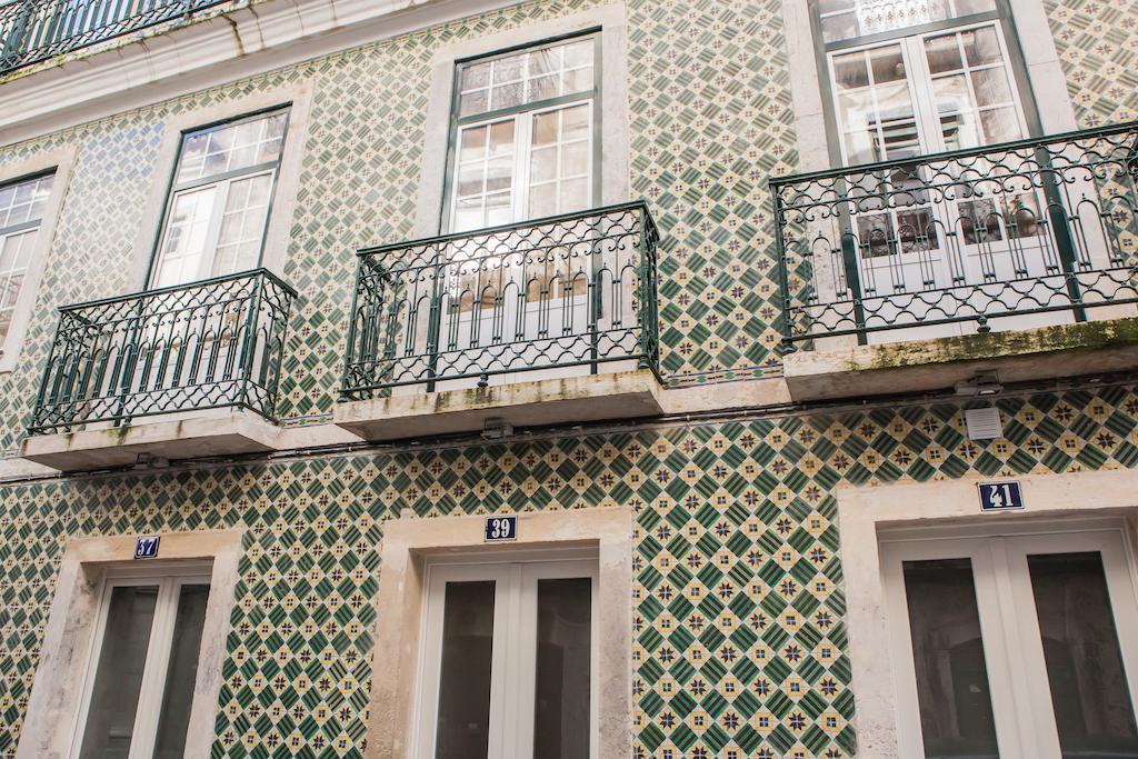 Rossio Suites Lisbona Esterno foto