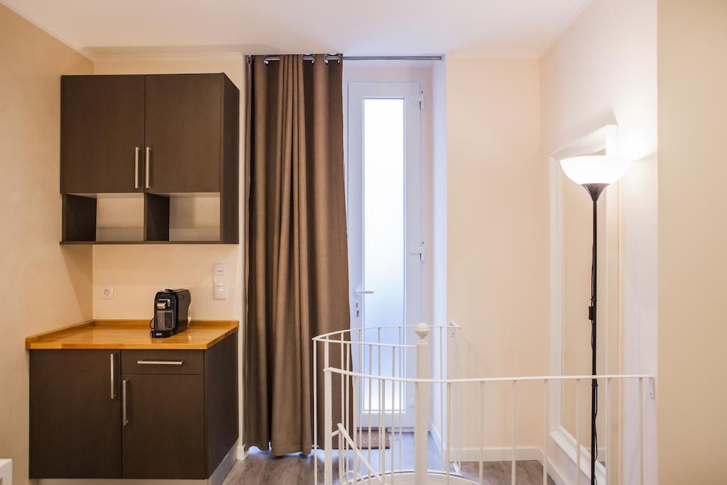 Rossio Suites Lisbona Esterno foto